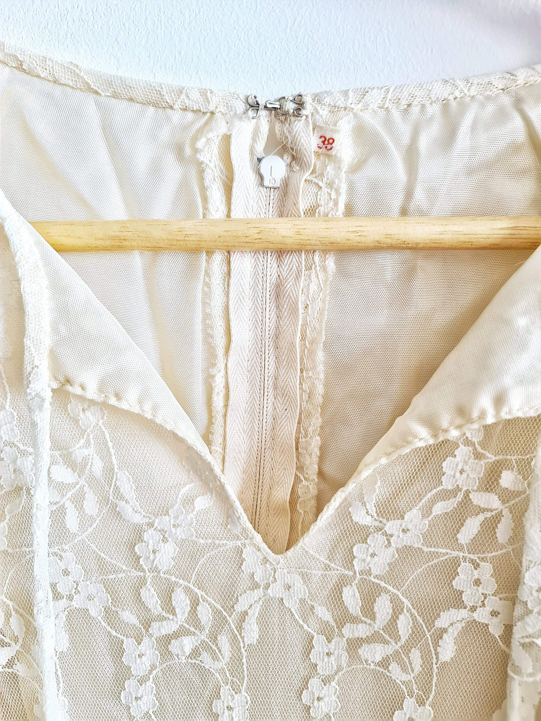 narcisses-boutique-nice-ville-friperie Robe Robe de mariée Felicia vintage T.XS vintage-femme-petits-prix